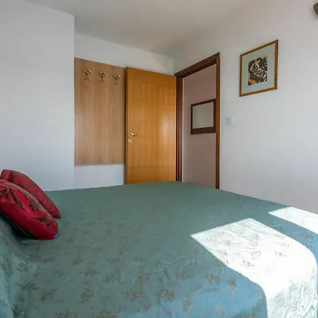 Apartment Vera Supetarska Draga
