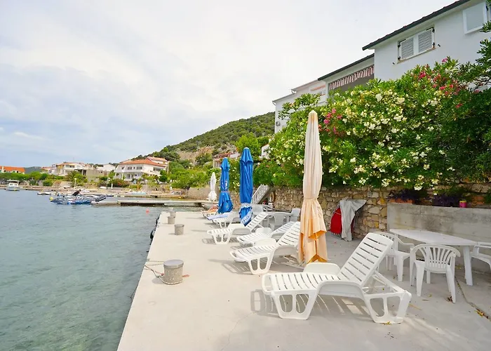 Vera * Супетарска-Драга